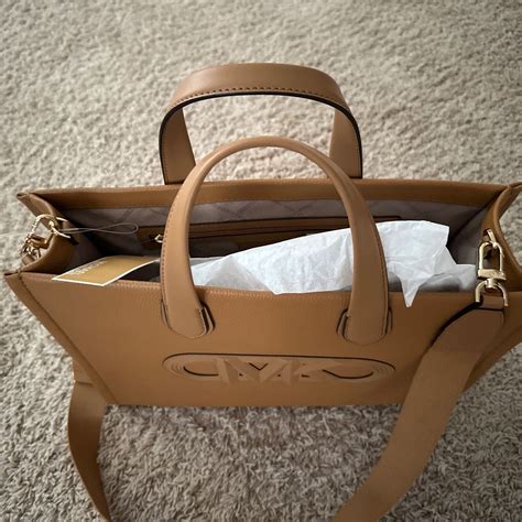 michael kors carryall pale peanut.